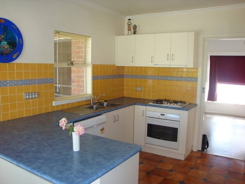 18 Hollow Street, Golden Square VIC 3555