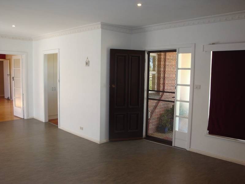 18 Hollow Street, Golden Square VIC 3555