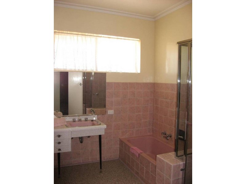 100 Rohs Road, East Bendigo VIC 3550