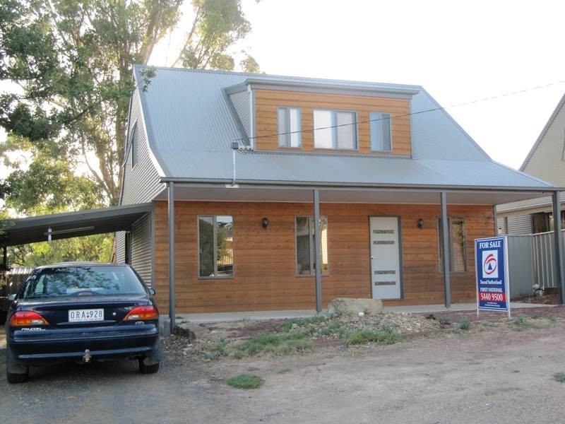 4B Bailey Street, California Gully VIC 3556