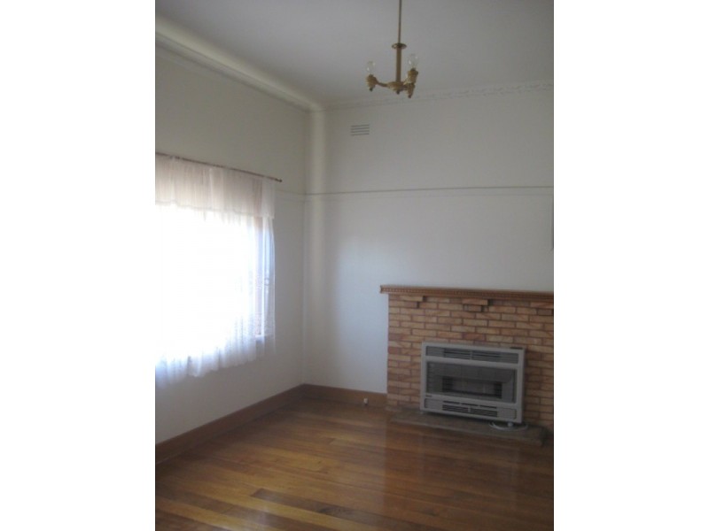 21 Church Street, Eaglehawk VIC 3556