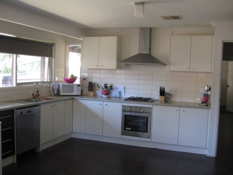 75 Lawson Street, Spring Gully VIC 3550