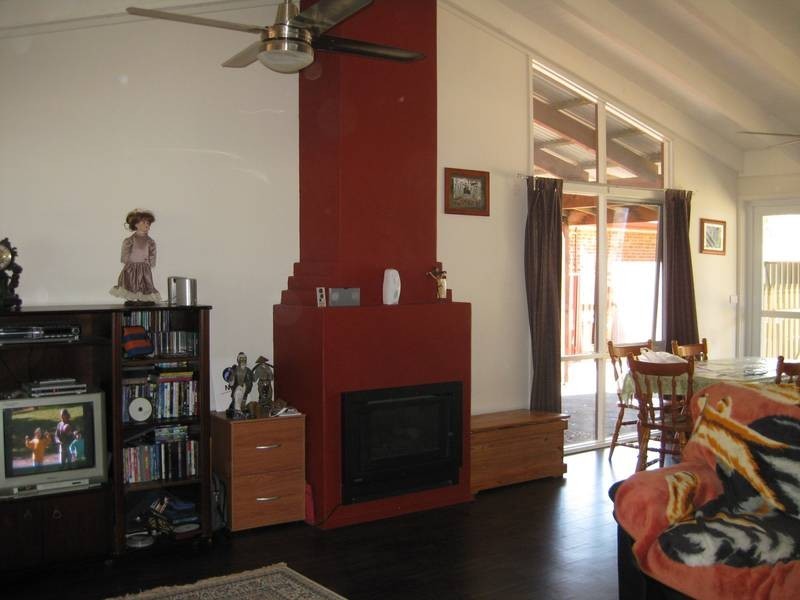 75 Lawson Street, Spring Gully VIC 3550