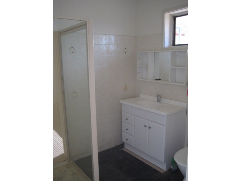 45 Race Street, Flora Hill VIC 3550