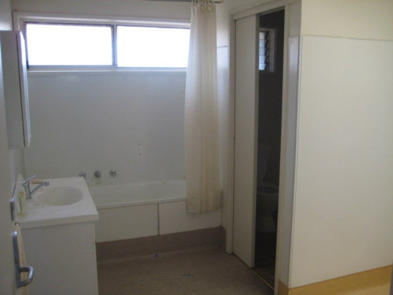 45 Race Street, Flora Hill VIC 3550