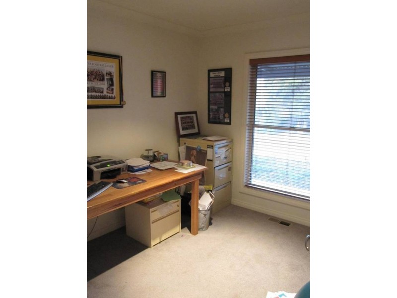 18 Hillary Court, Strathdale VIC 3550