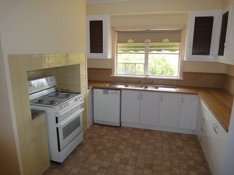 12 Curtin Street, Flora Hill VIC 3550