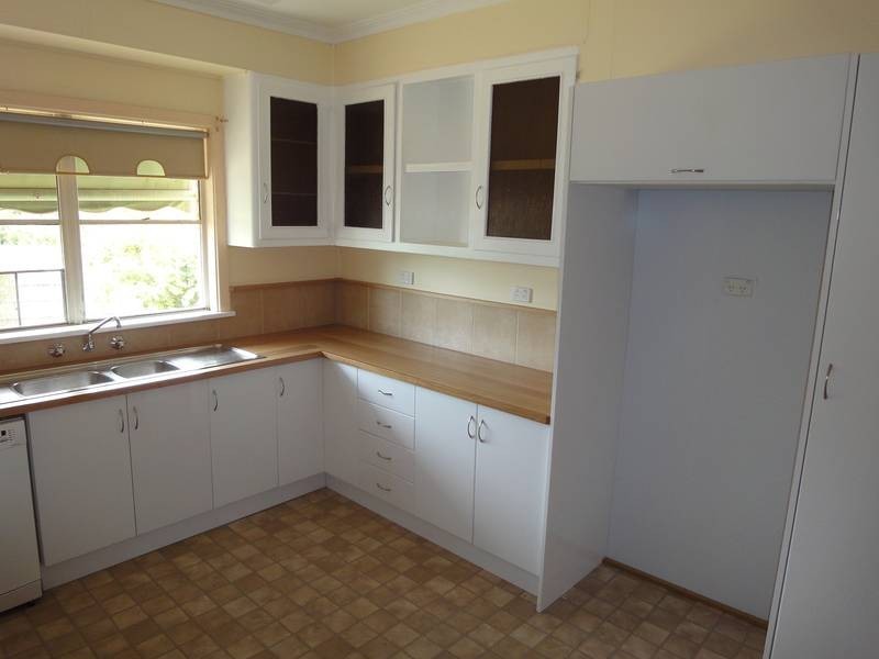 12 Curtin Street, Flora Hill VIC 3550