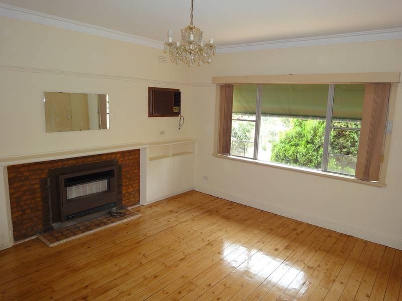 12 Curtin Street, Flora Hill VIC 3550