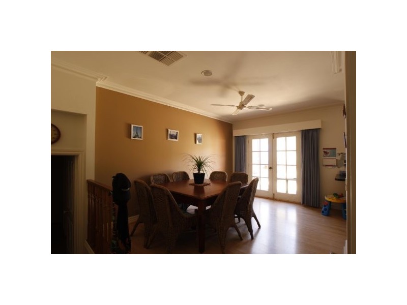 6 Cardogen Place, Kennington VIC 3550