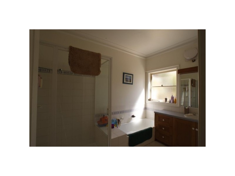 6 Cardogen Place, Kennington VIC 3550