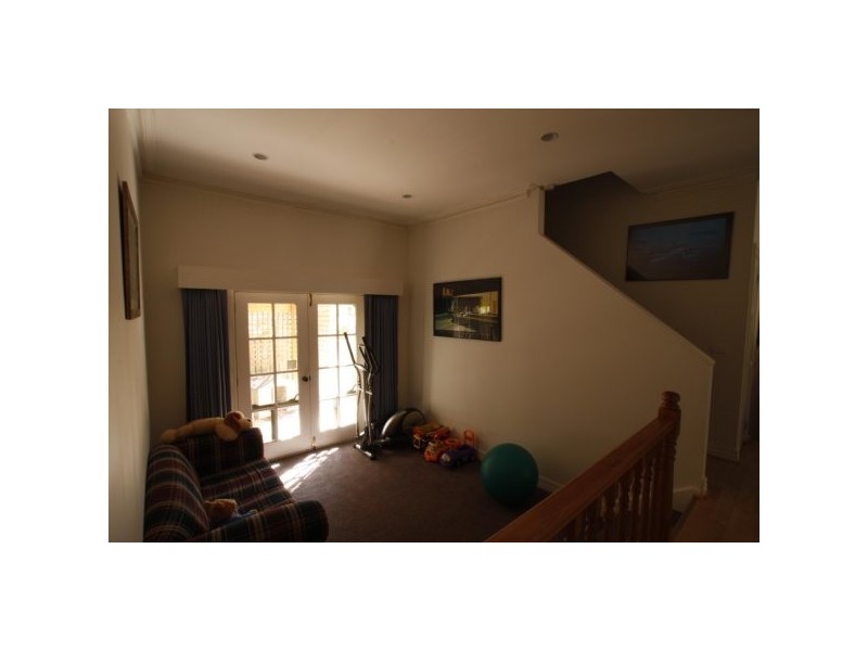 6 Cardogen Place, Kennington VIC 3550