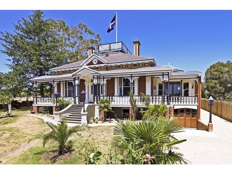 8A & 8B Kilwinning Street, Bendigo VIC 3550