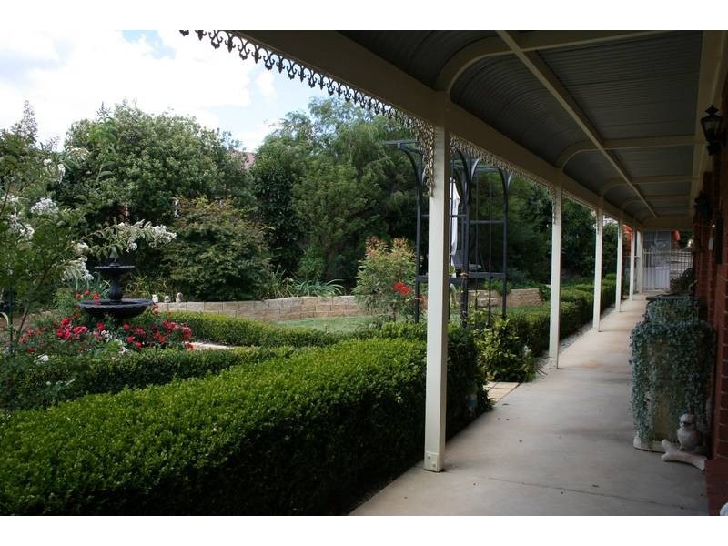 5 Diamond Court, Kangaroo Flat VIC 3555