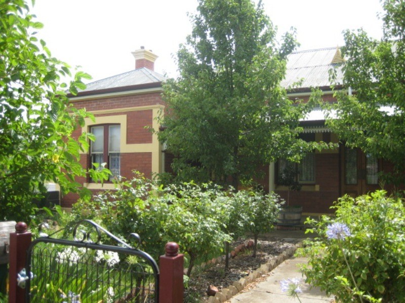 1/100 Holmes Road, Bendigo VIC 3550