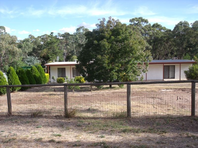 67 Lawson Street, Spring Gully VIC 3550