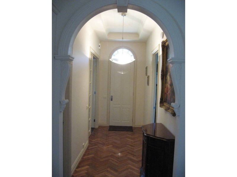 13 Vincent Drive, Strathdale VIC 3550