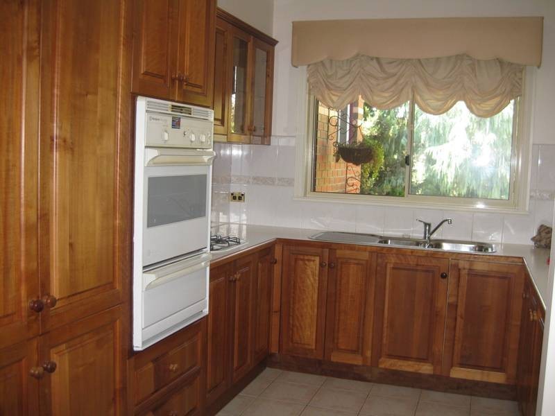 1/19 Landale Drive, Strathdale VIC 3550