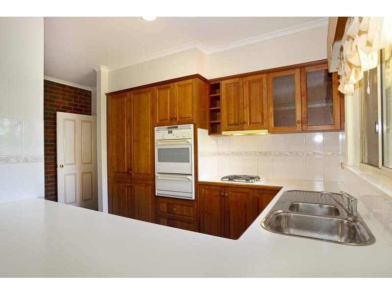1/19 Landale Drive, Strathdale VIC 3550