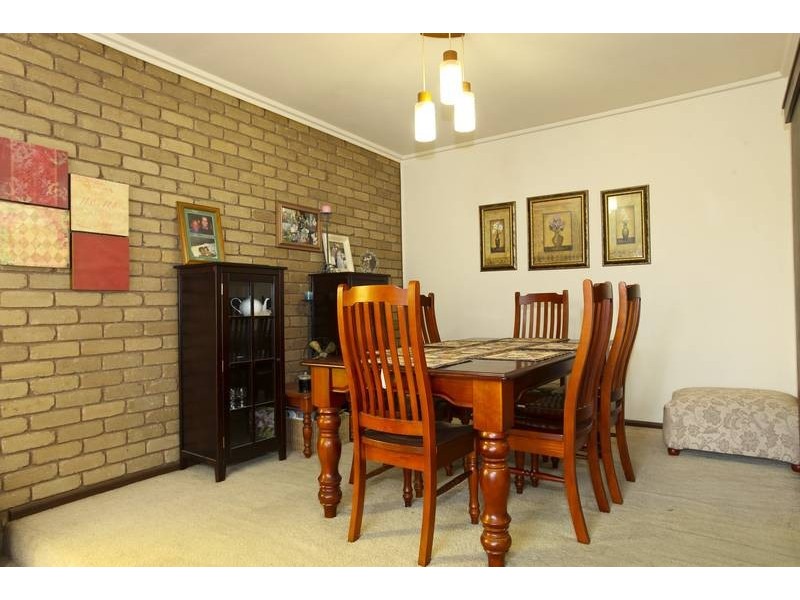 67 Putnam Avenue, Strathdale VIC 3550