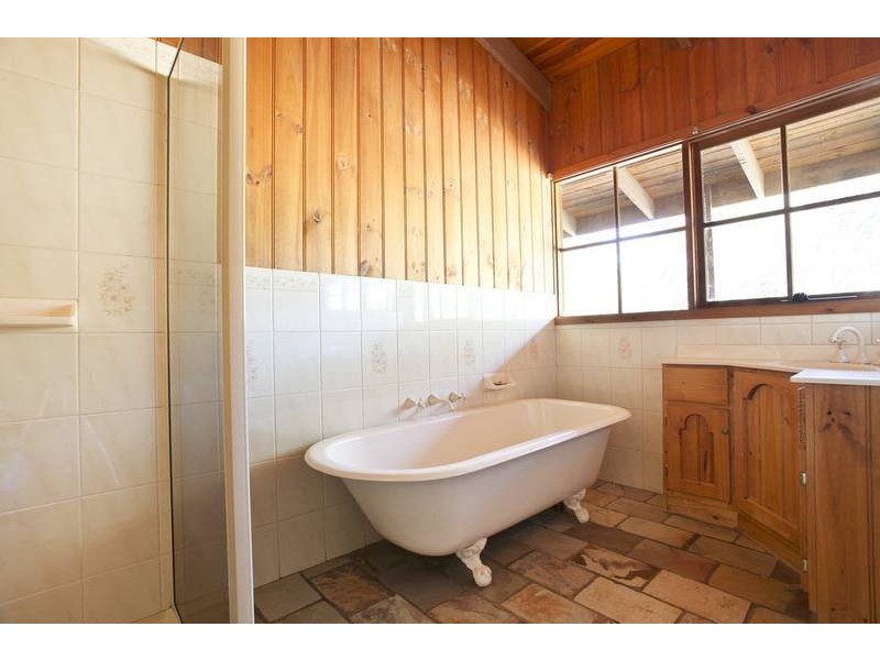 50 Candlebark Court, Longlea VIC 3551