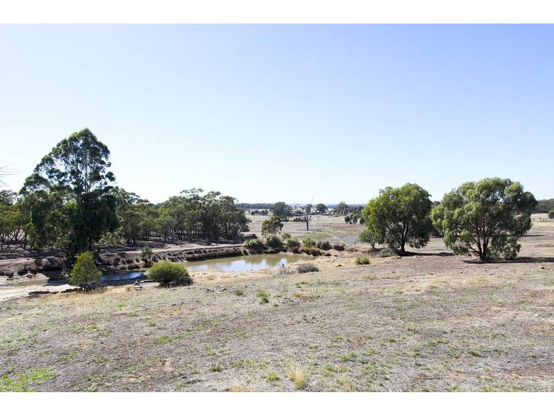 50 Candlebark Court, Longlea VIC 3551