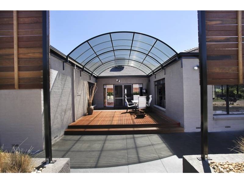 8 Figtree Lane, Strathdale VIC 3550