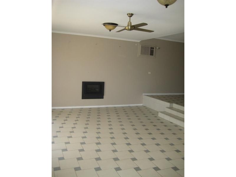 42 Panton Street, Golden Square VIC 3555