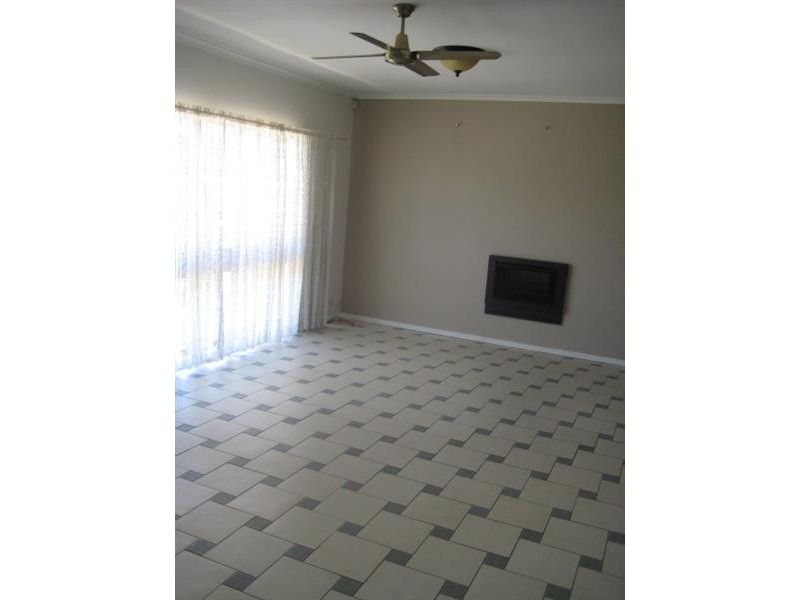 42 Panton Street, Golden Square VIC 3555