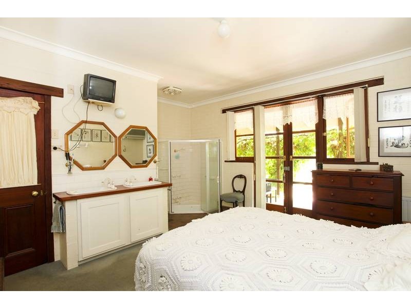 194 Kerrs Road, Mandurang South VIC 3551