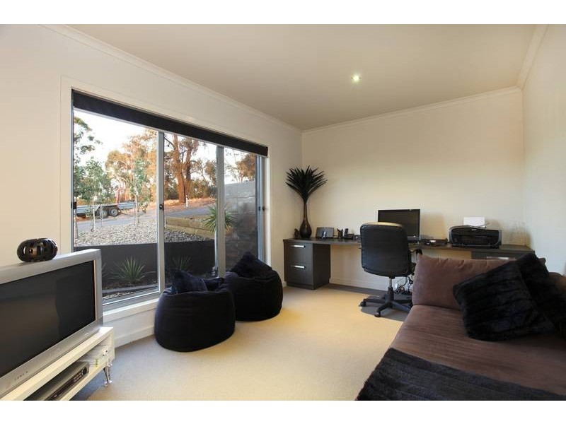 4 Lillie Lane, Strathdale VIC 3550