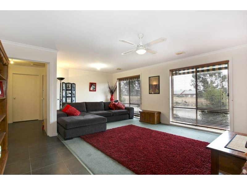 40 Homebush Drive, Junortoun VIC 3551