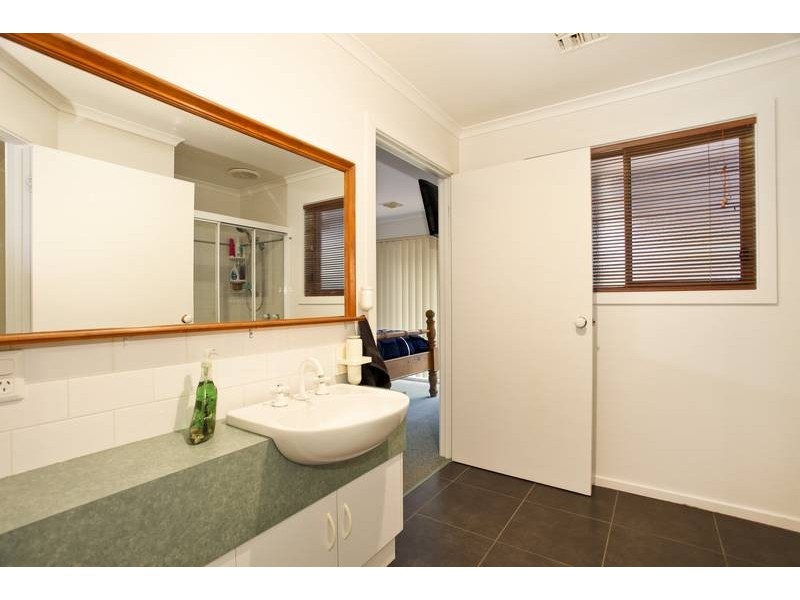 40 Homebush Drive, Junortoun VIC 3551