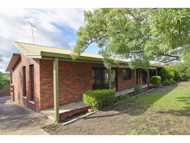 10 Balmoral Drive, Golden Square VIC 3555