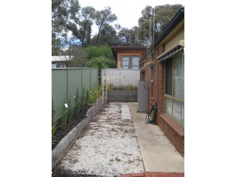 7 Boyd Street, Quarry Hill VIC 3550