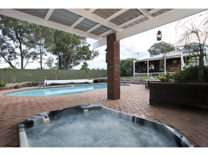 62 Rohs Road, Bendigo VIC 3550