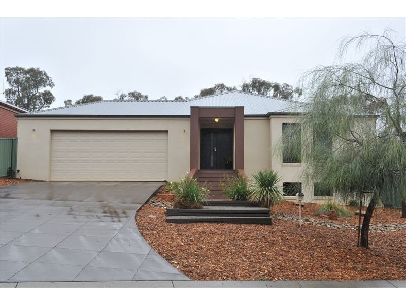 30 Aspera Way, Kangaroo Flat VIC 3555