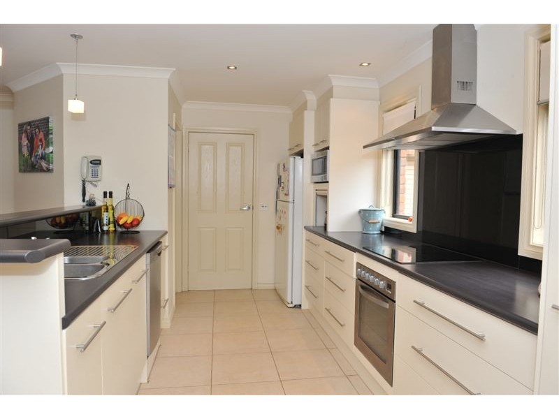 30 Aspera Way, Kangaroo Flat VIC 3555