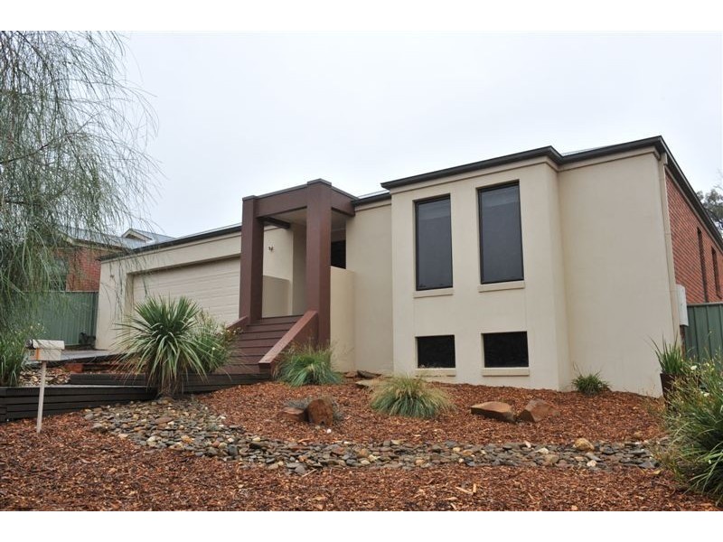 30 Aspera Way, Kangaroo Flat VIC 3555