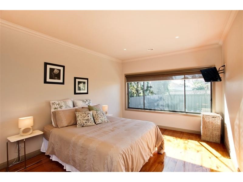 2 Bond Street, Golden Square VIC 3555