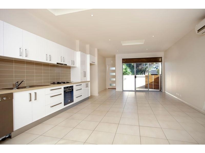 1A Willow Drive, Kennington VIC 3550