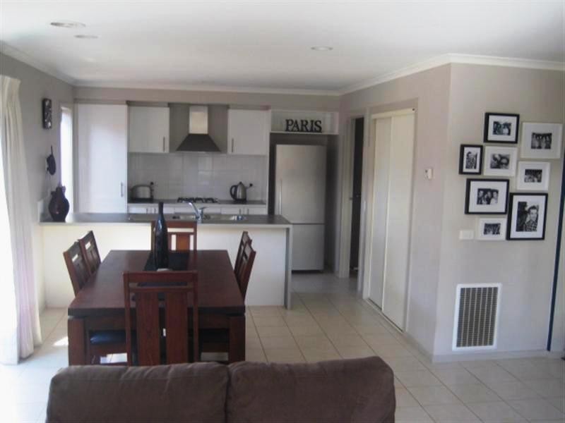 11 Mia’s Way, Epsom VIC 3551