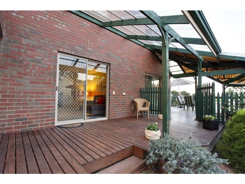 3 David Court, Strathdale VIC 3550