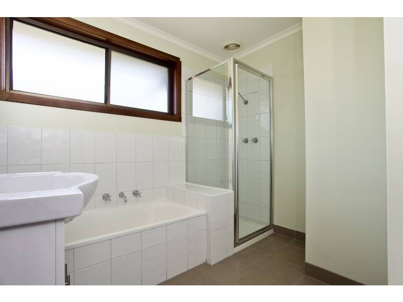 83 Browning Street, Kangaroo Flat VIC 3555