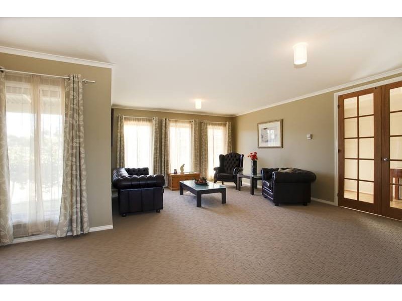 22 Old Coach Lane, Ravenswood VIC 3453