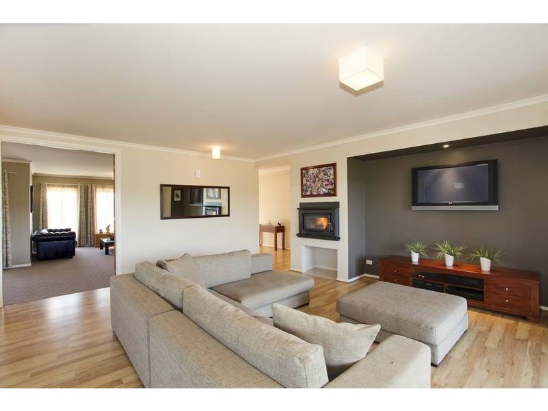 22 Old Coach Lane, Ravenswood VIC 3453