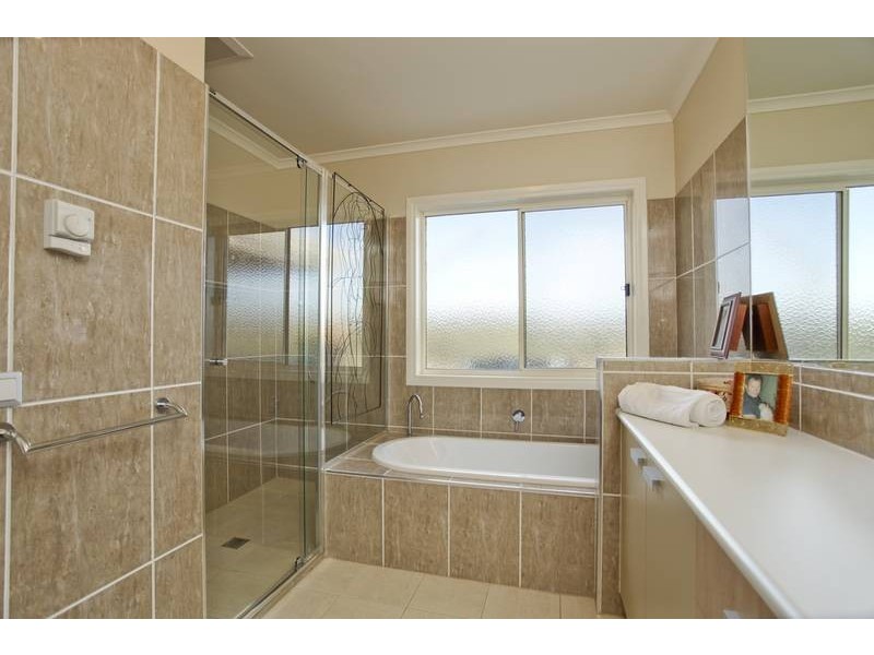 22 Old Coach Lane, Ravenswood VIC 3453