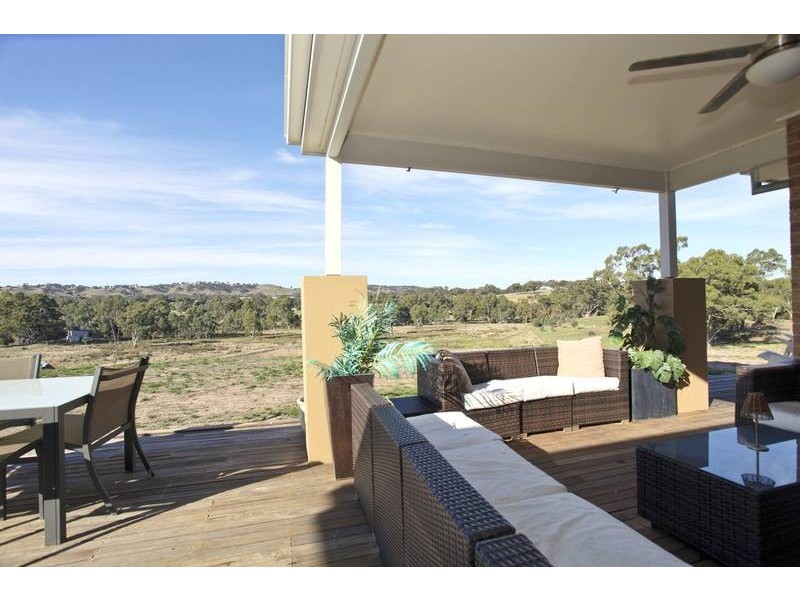 22 Old Coach Lane, Ravenswood VIC 3453