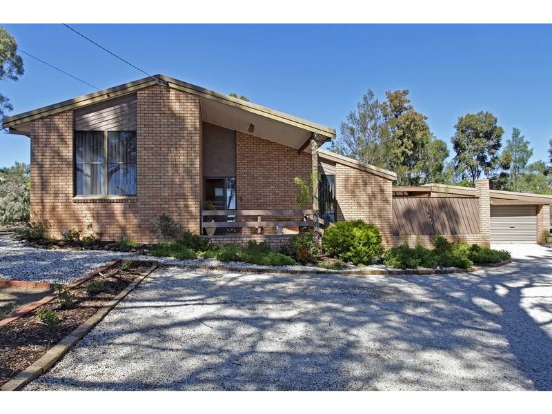 38 Harley Street, Strathdale VIC 3550