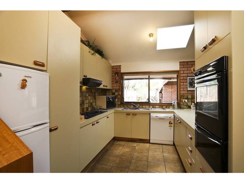 38 Harley Street, Strathdale VIC 3550